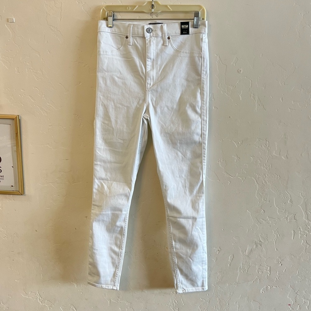 Abercrombie & Fitch NWT White Ultra Hi Rise Leggings Size 28